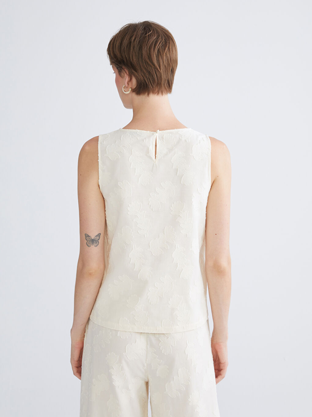 Crew Neck Self-Patterned Blouse-9