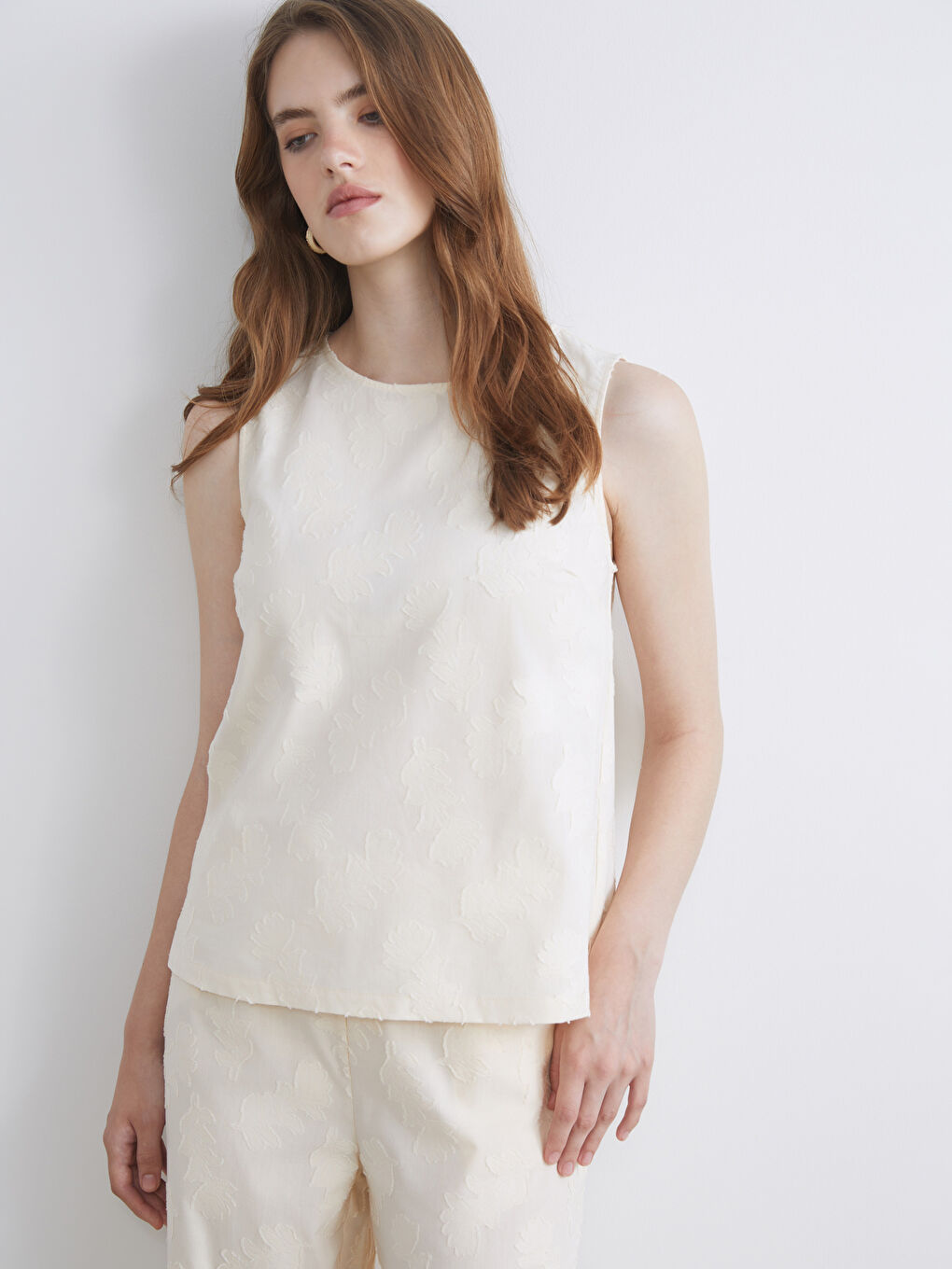 Crew Neck Self-Patterned Blouse