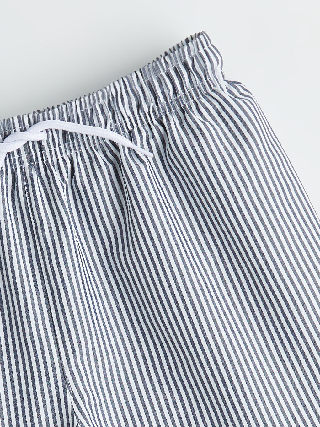 Lacivert Beli Lastikli Çizgili Erkek Çocuk Deniz Şortu-1