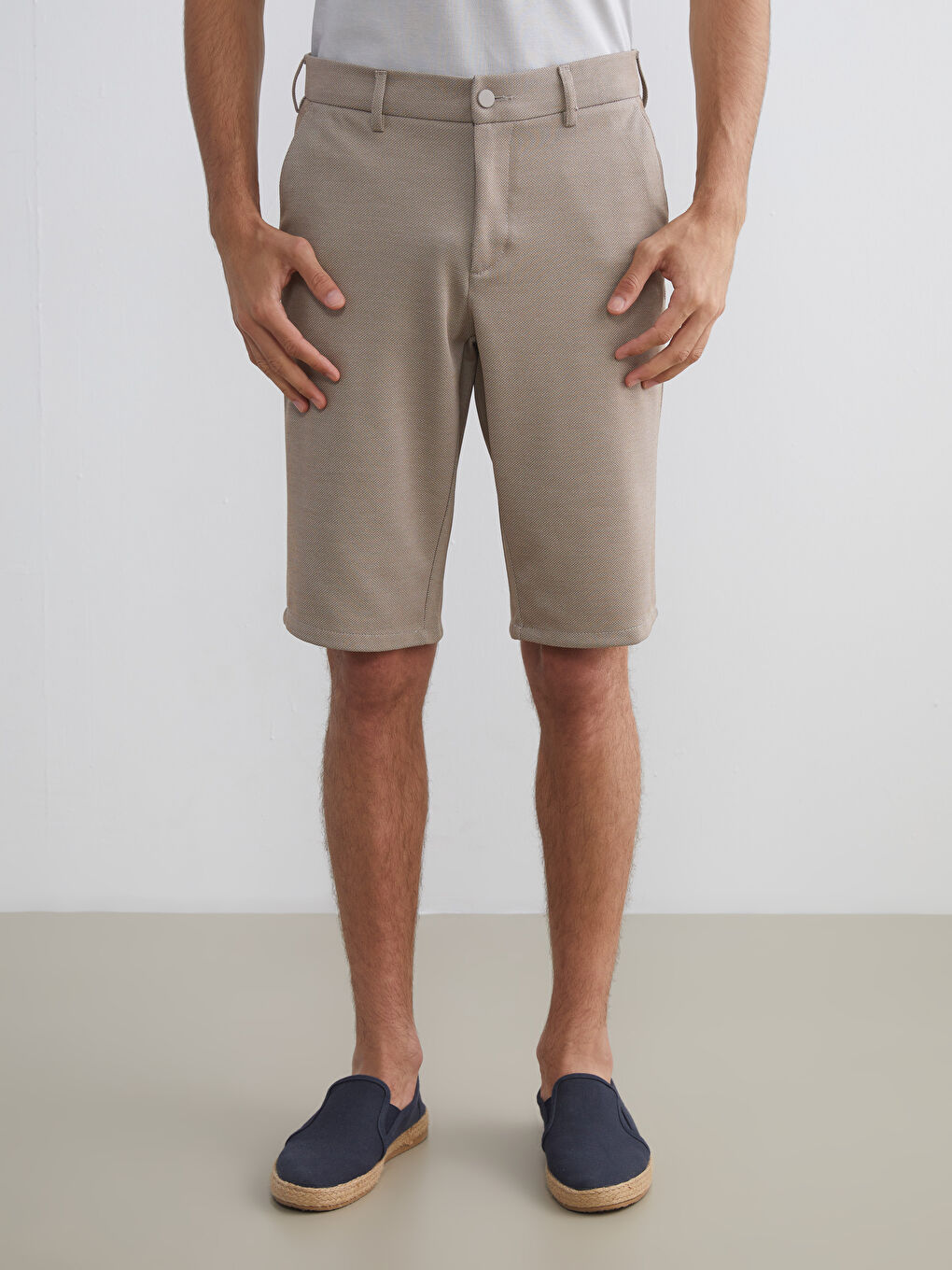 Bej Standart Kalıp Erkek Şort-1