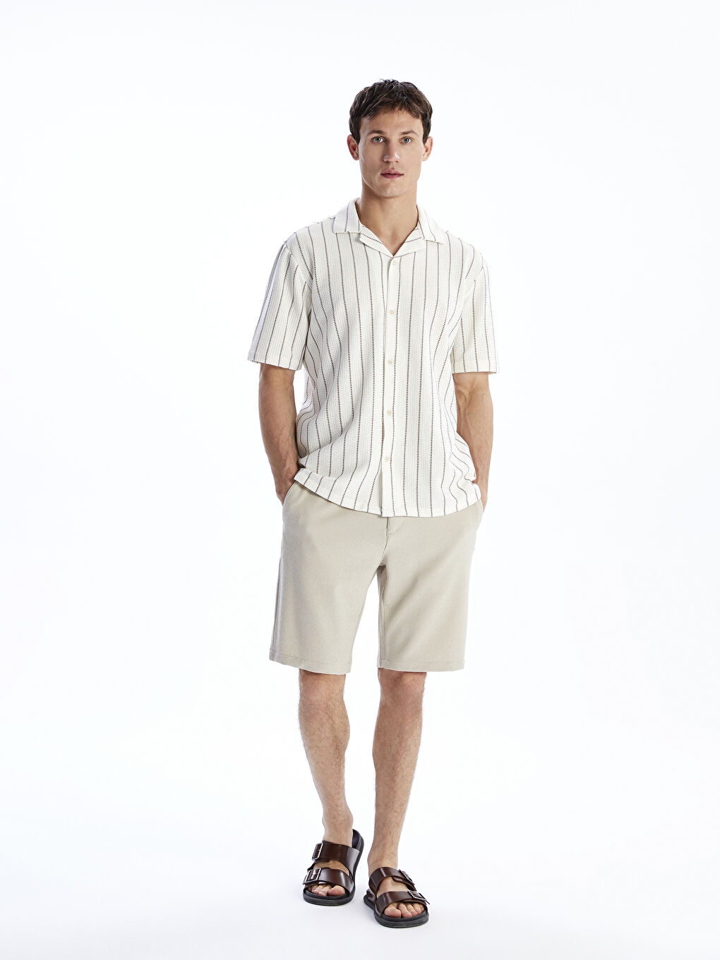 Bej Regular Fit Resort Yaka Çizgili Armürlü Erkek Gömlek-1