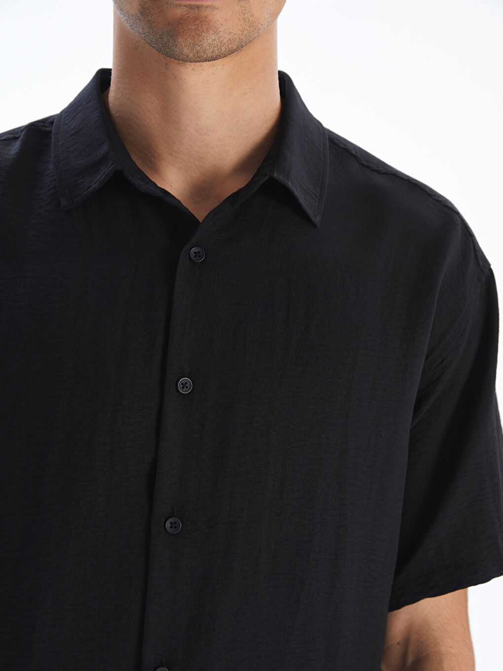 Siyah Regular Fit Kısa Kollu Armürlü Erkek Gömlek-2