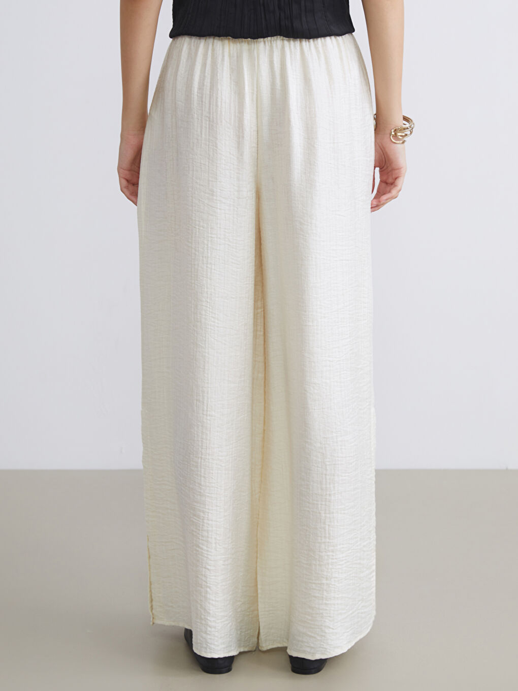 Elasticated Waist Textured Women's Trousers-3