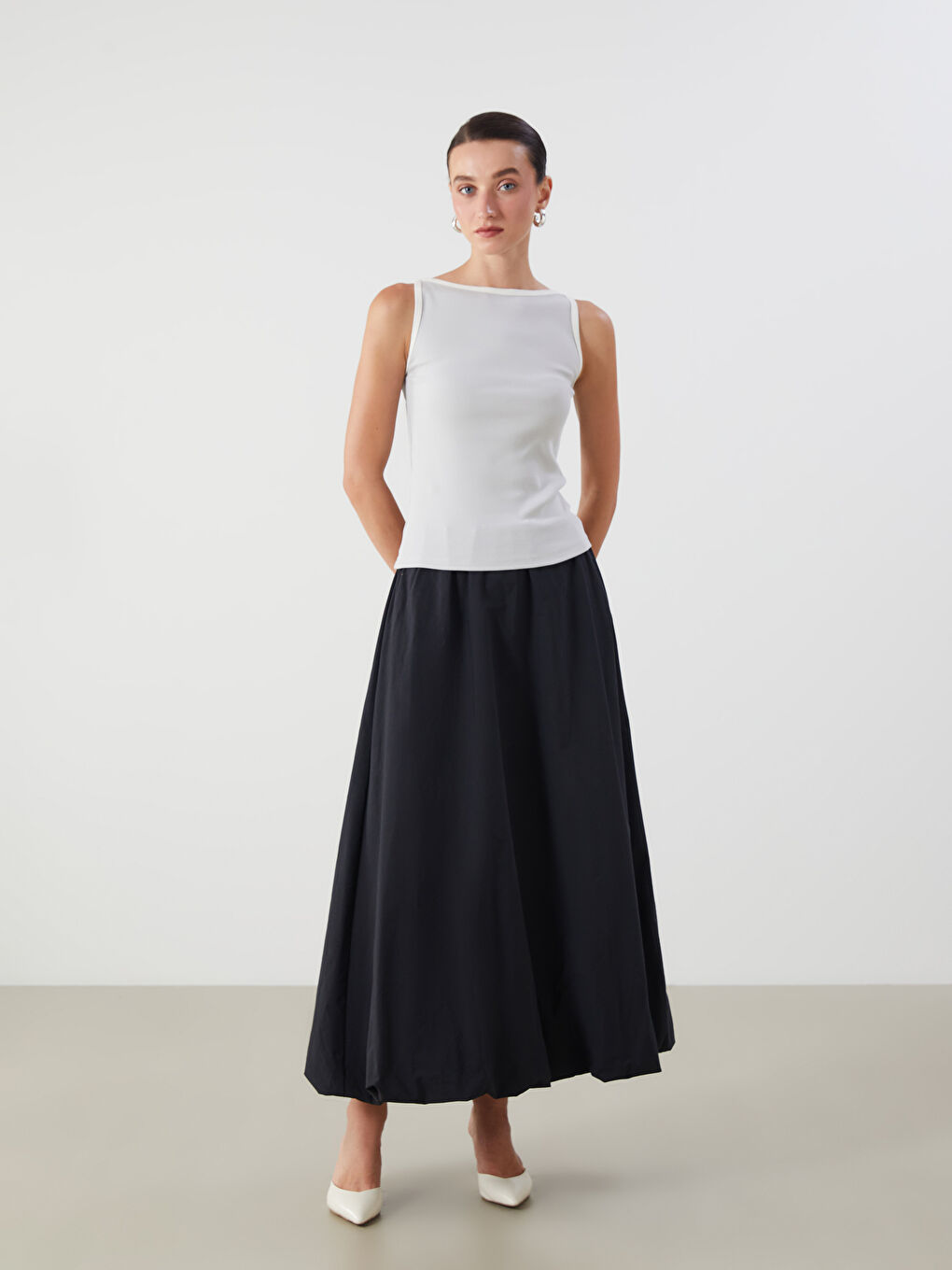 Siyah Beli Lastikli Poplin Balon Etek