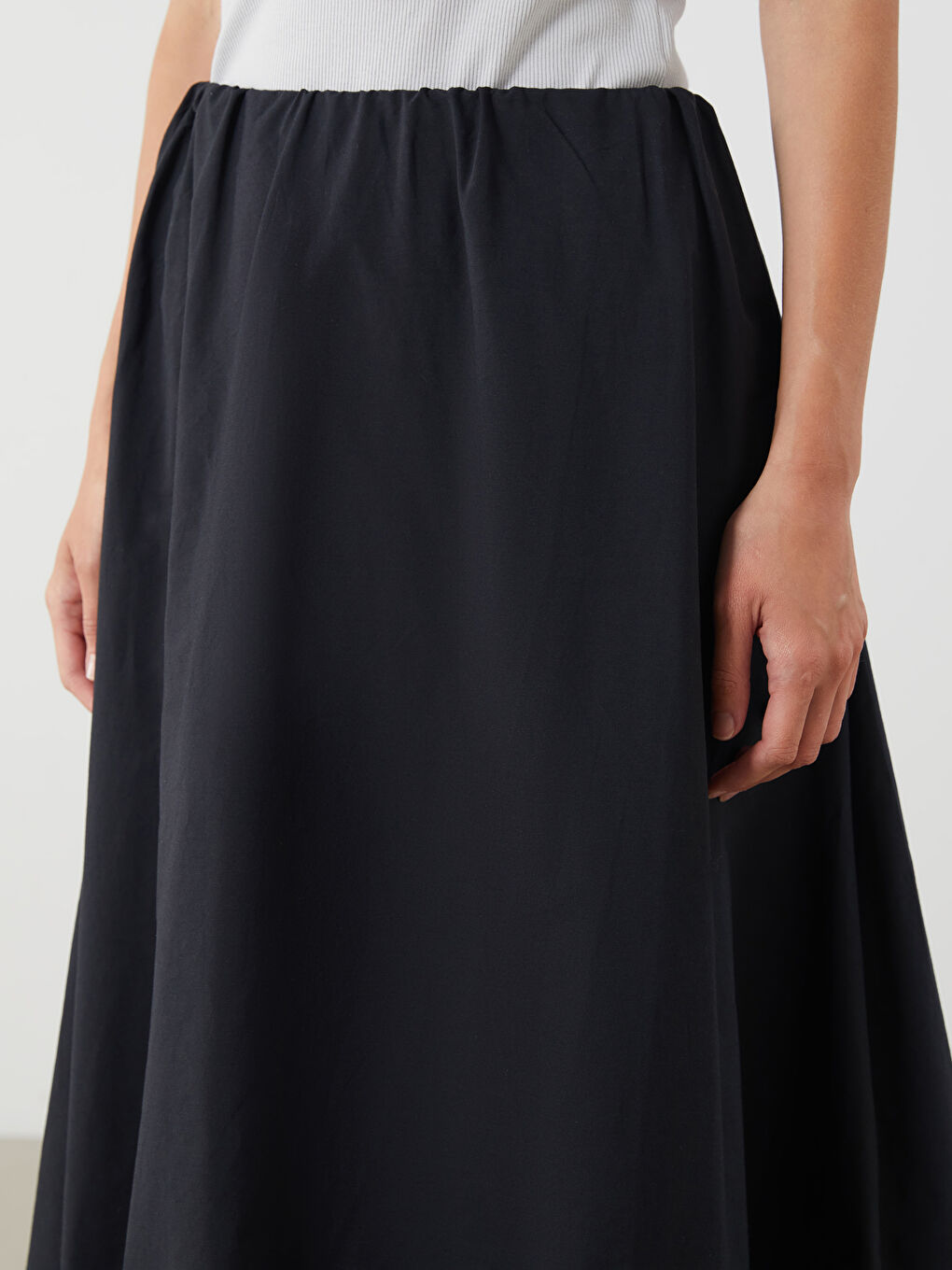 Siyah Beli Lastikli Poplin Balon Etek-2