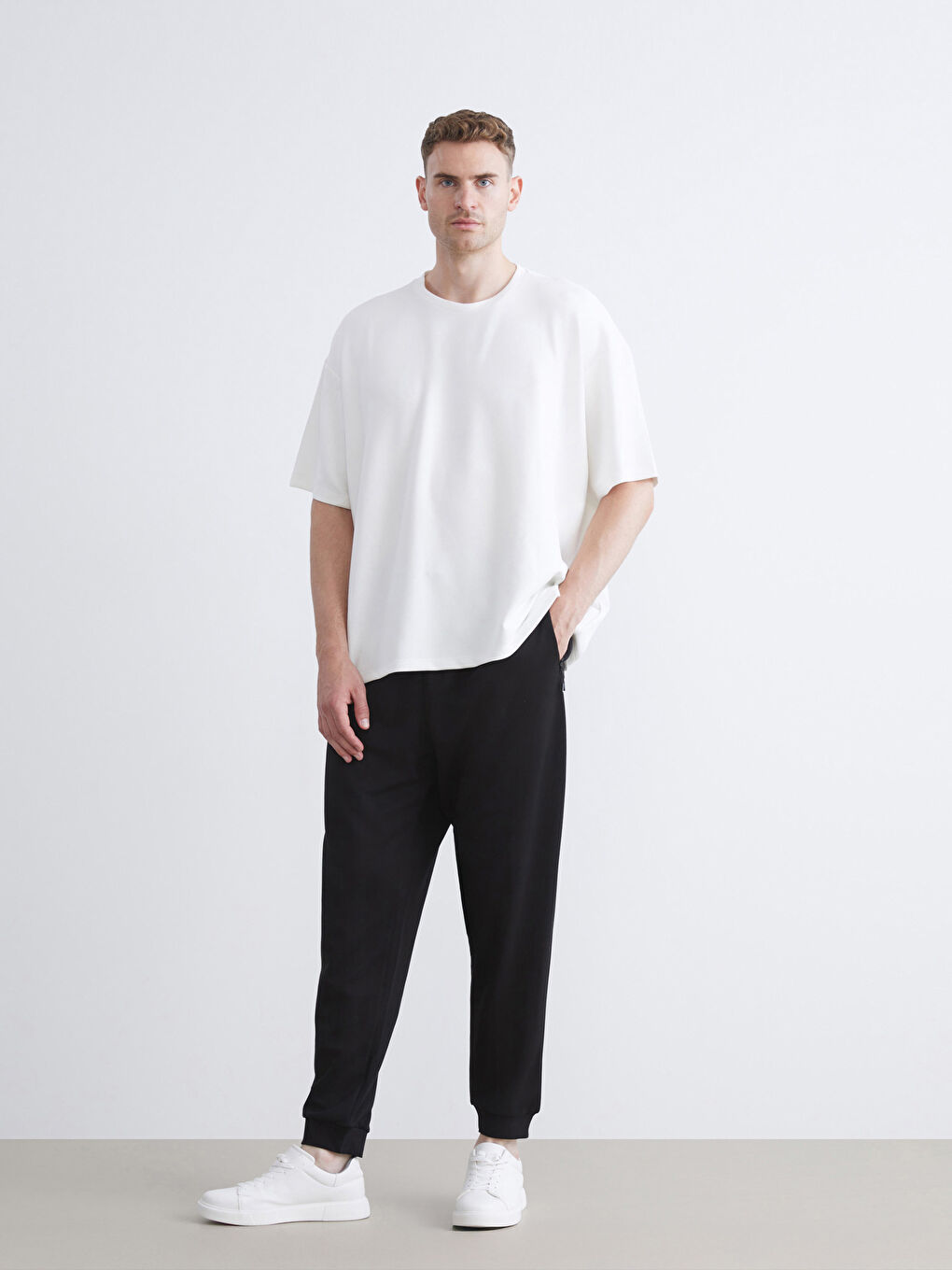 بنطال رياضي للرجال بمقاس كبير عادي سادة خيطين خصر مرن-1