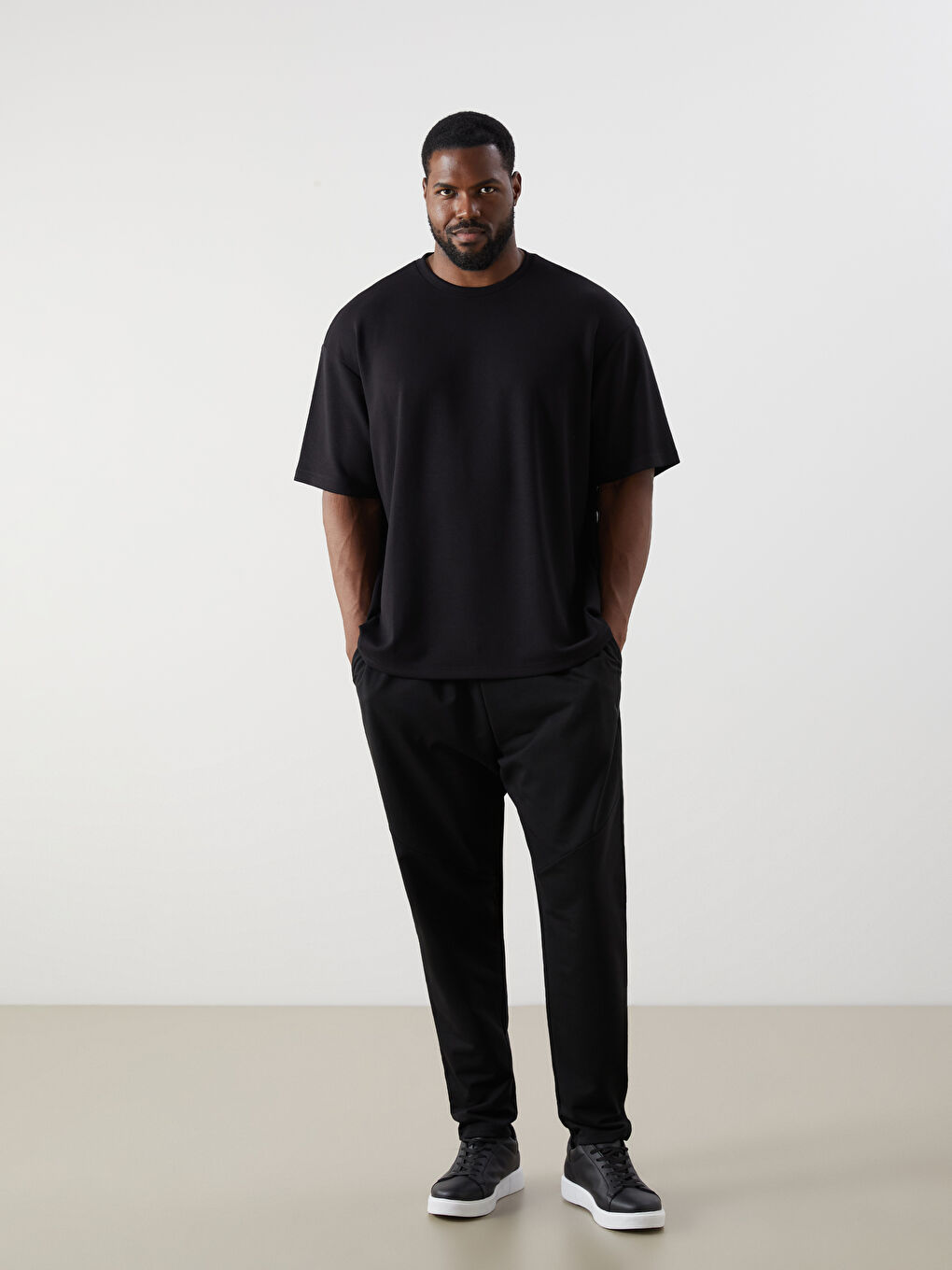 Siyah Büyük Beden Standart Kalıp Erkek Eşofman Altı