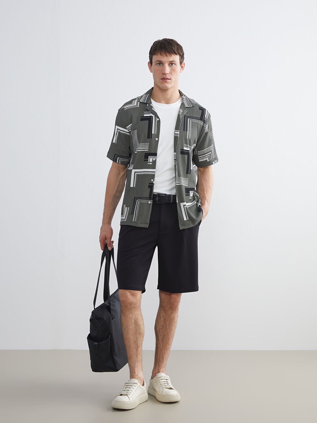 Standard Fit Men's Shorts