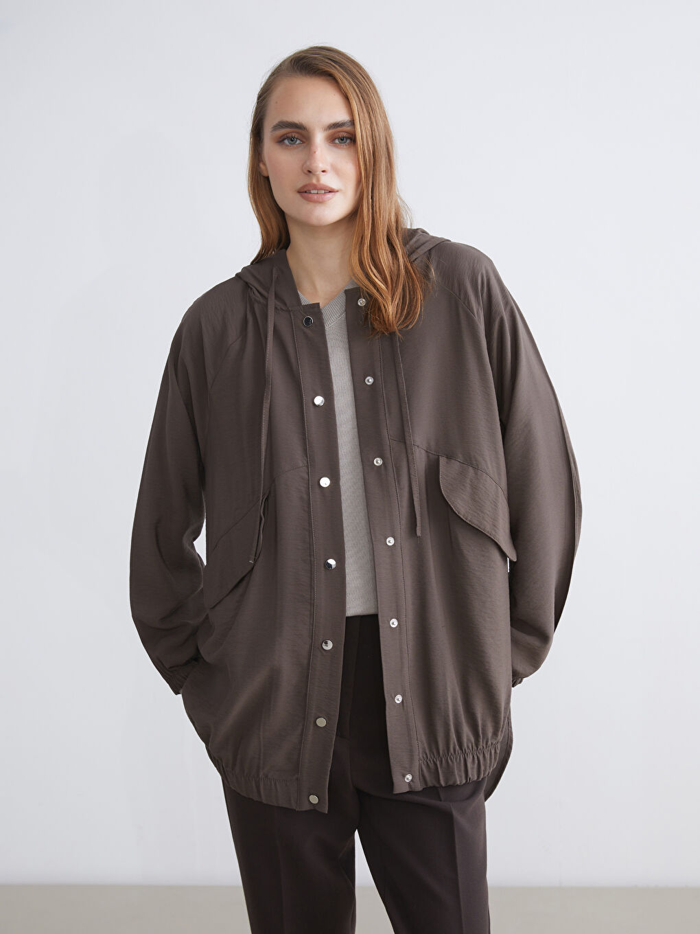 Kahverengi Kapüşonlu Kadın Ceket-1