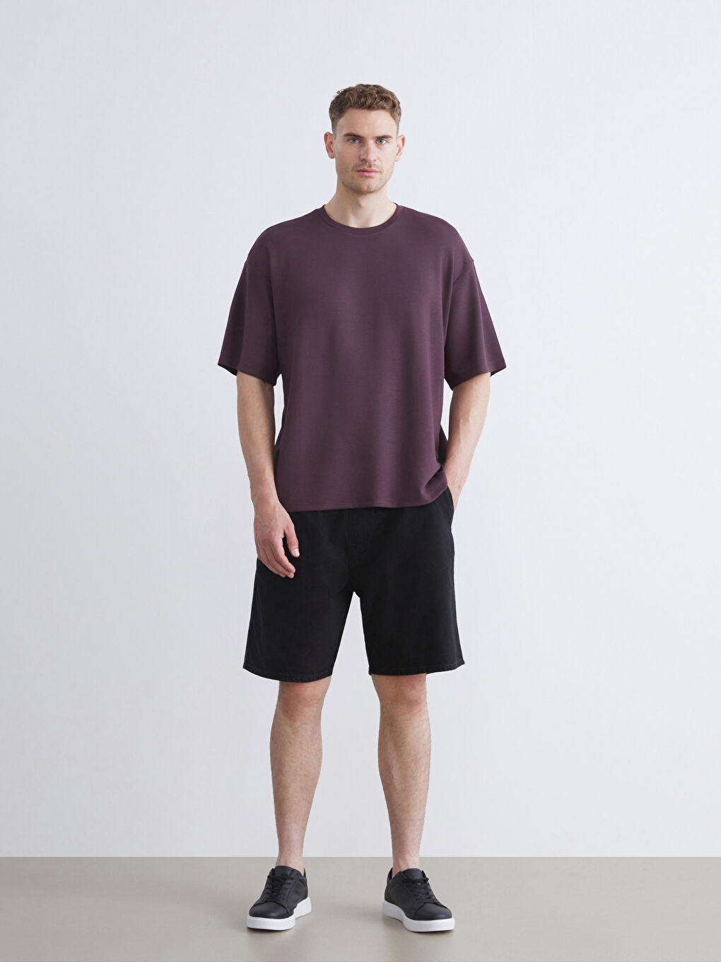 Siyah Büyük Beden Rahat Kalıp Erkek Jean Şort-2