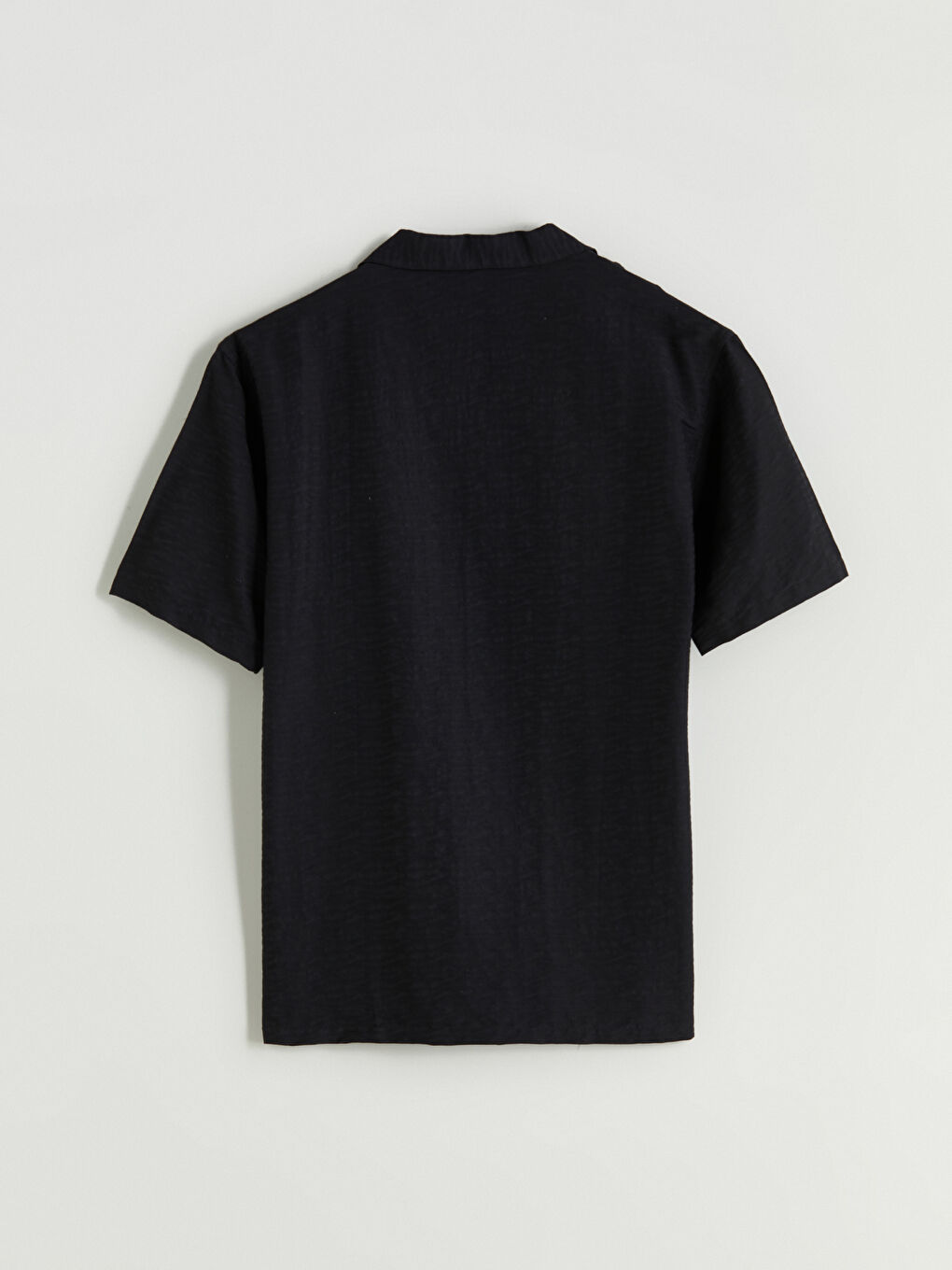 Siyah Rahat Kalıp Resort Yaka Kısa Kollu Desenli Erkek Gömlek-5