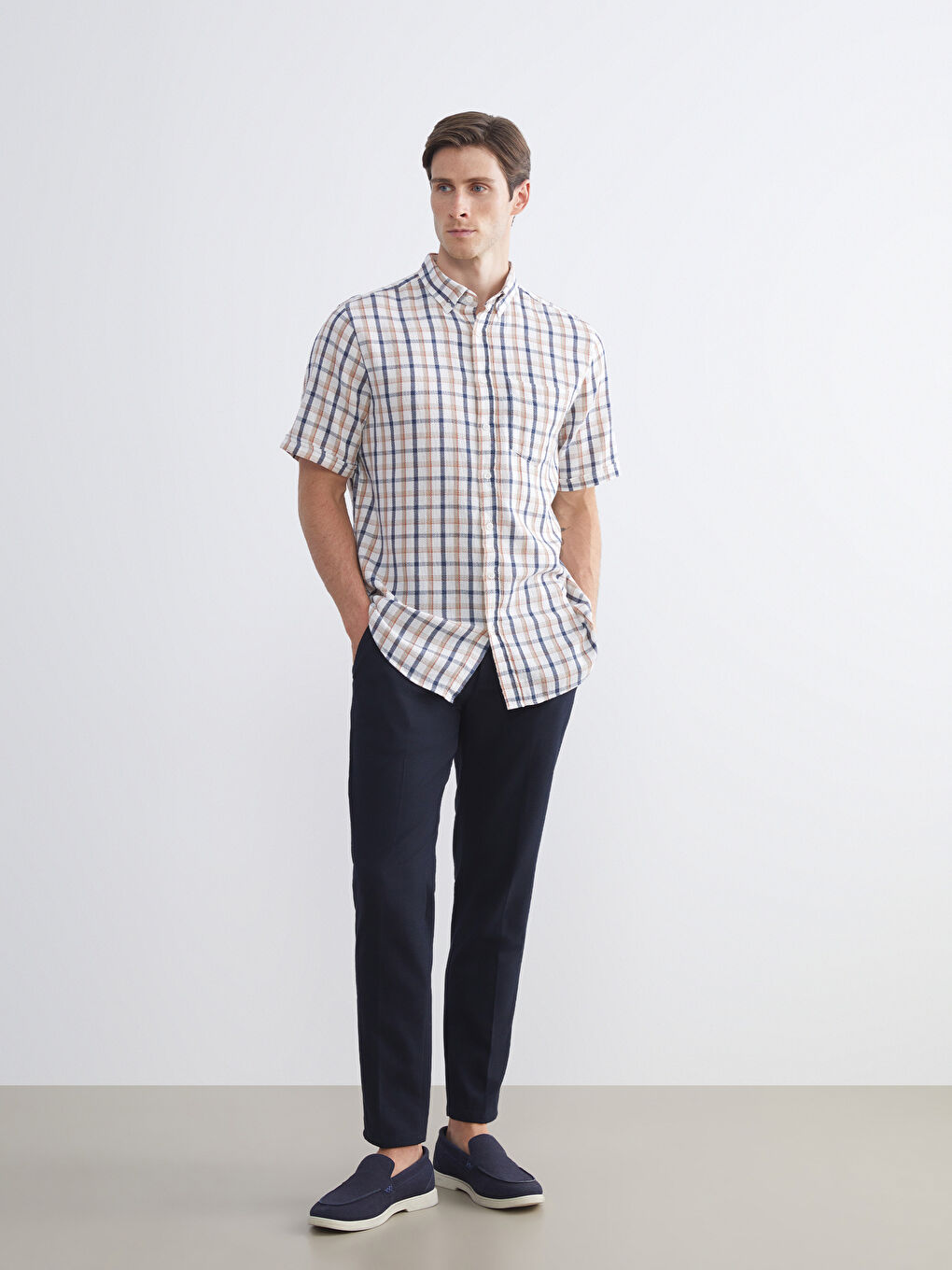 Bej Regular Fit Kısa Kollu Ekose Armürlü Erkek Gömlek-1