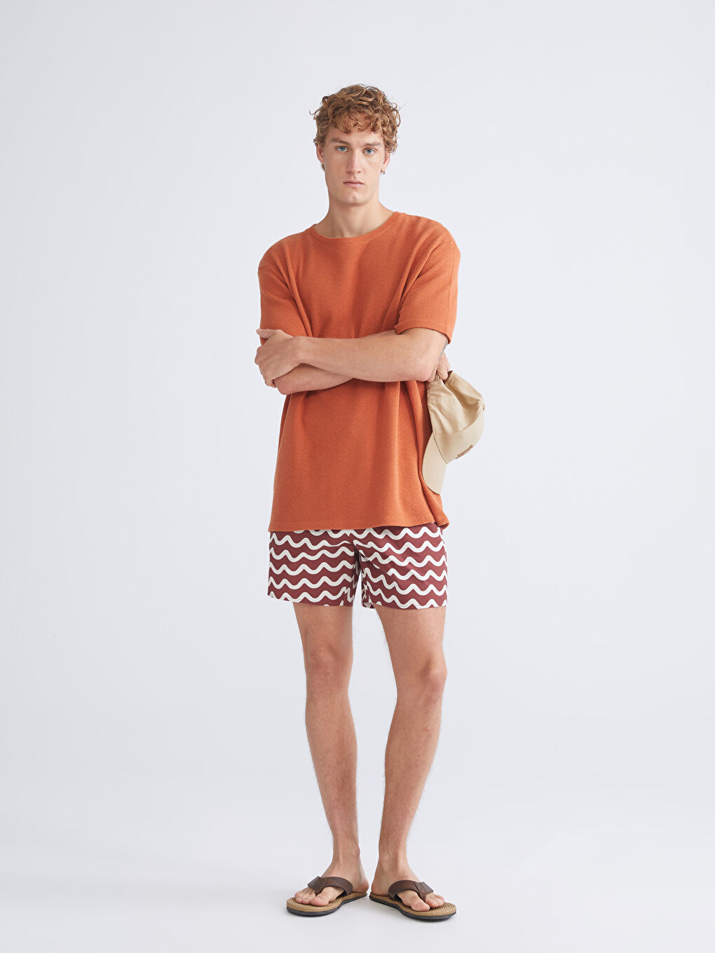Kırmızı Kısa Boy Desenli Erkek Deniz Şortu