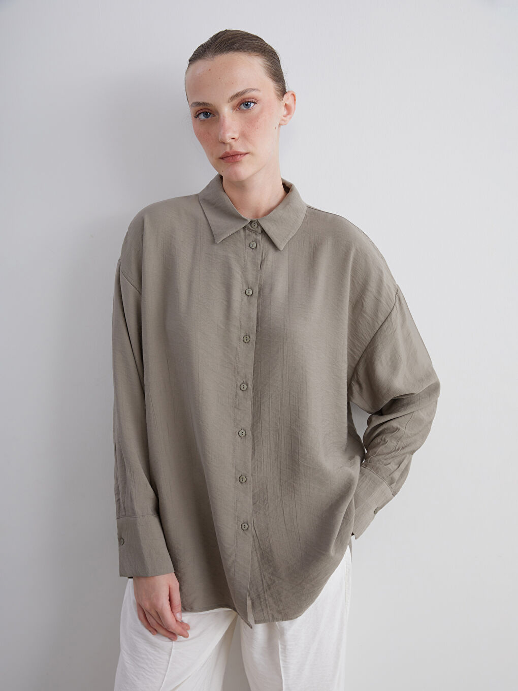 Haki Dokulu Kadın Gömlek