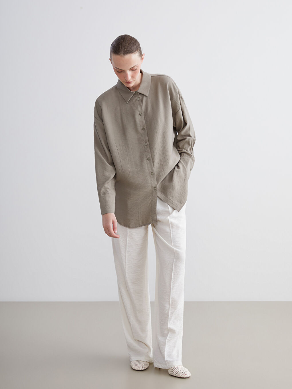 Haki Dokulu Kadın Gömlek-1