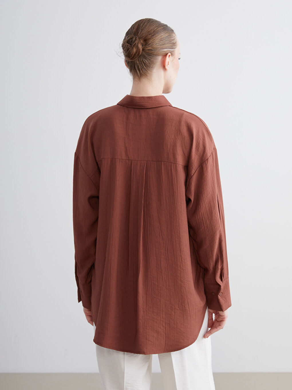 Kahverengi Dokulu Kadın Gömlek-3