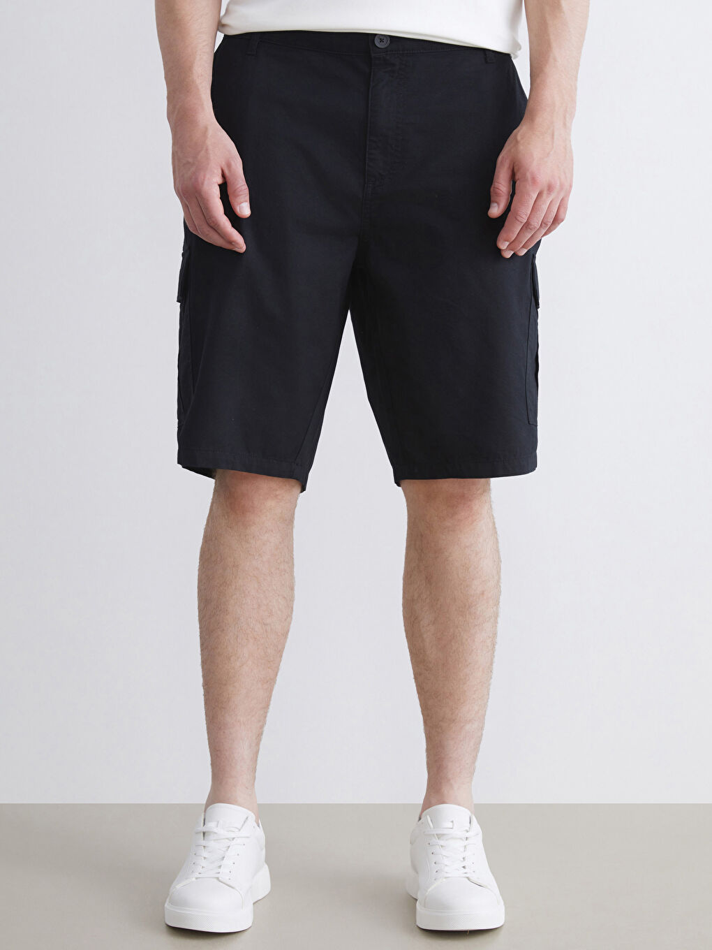 Siyah Büyük Beden Standart Kalıp Gabardin Erkek Şort-1