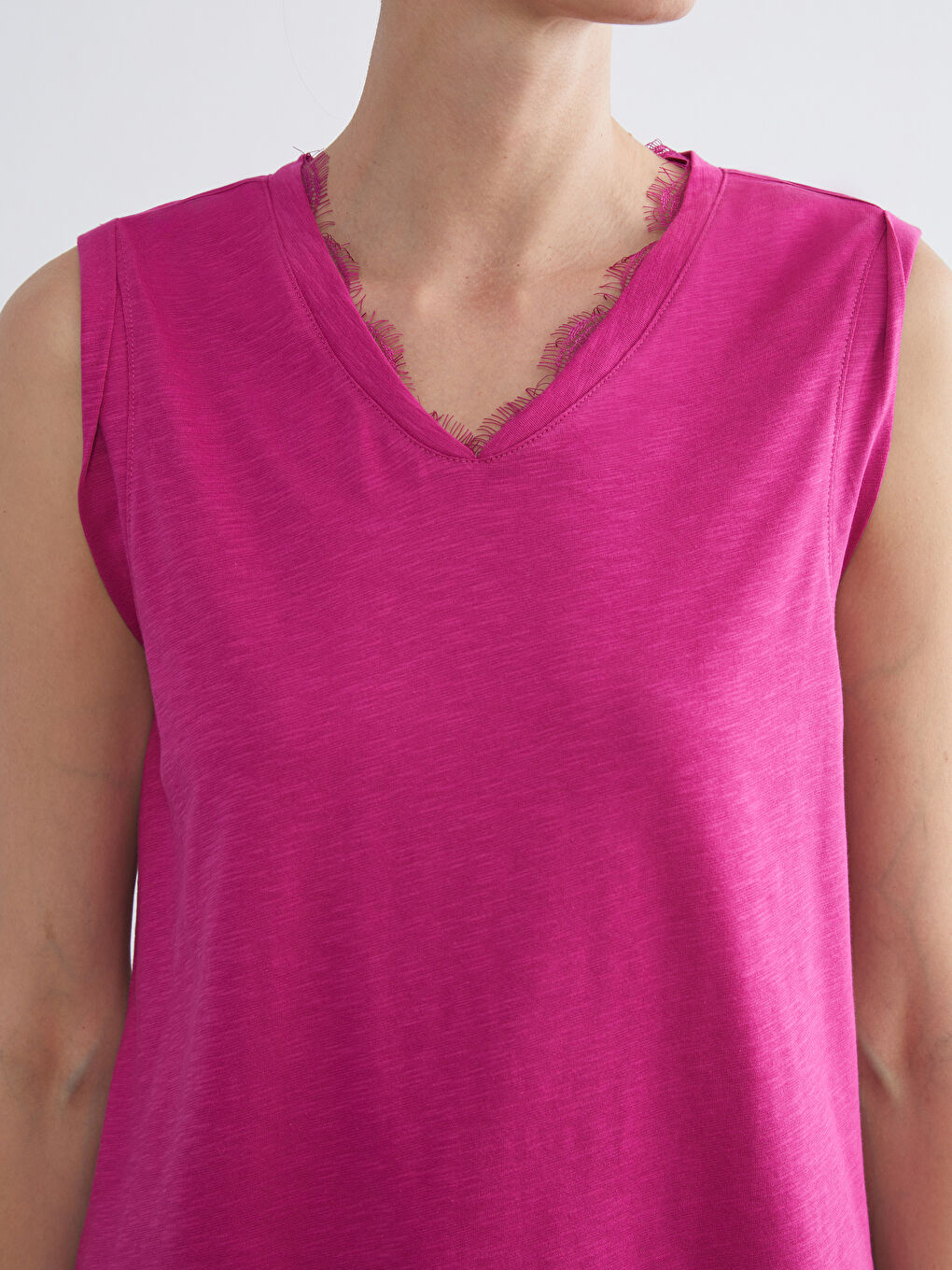 Fuşya V Yaka Keten Görünümlü Bluz-2