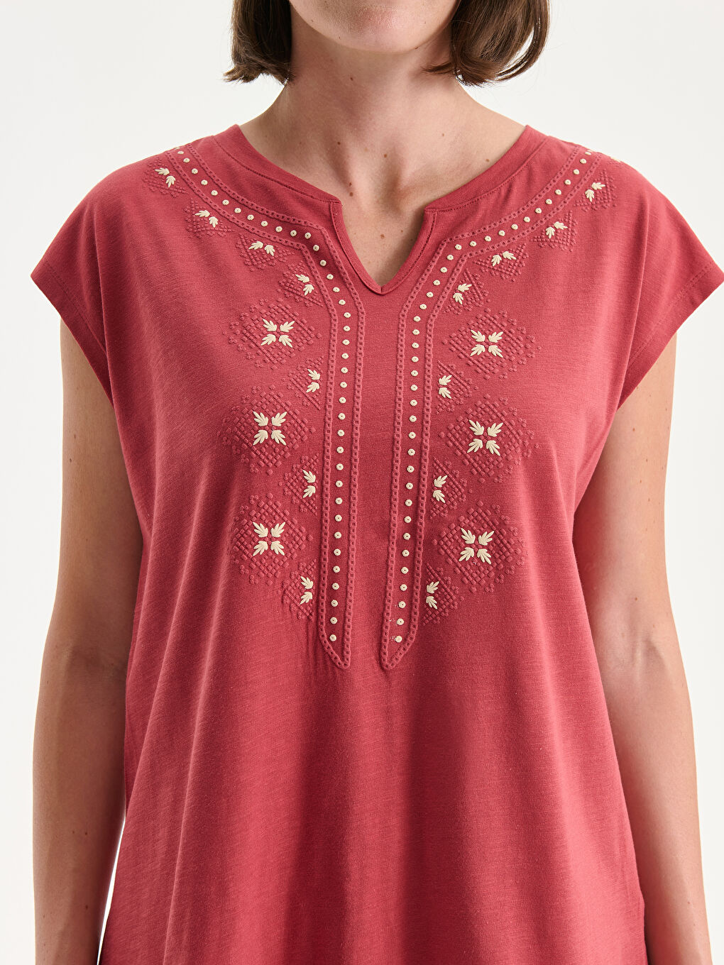 Turuncu Kaçık Yaka Nakışlı Bluz-2