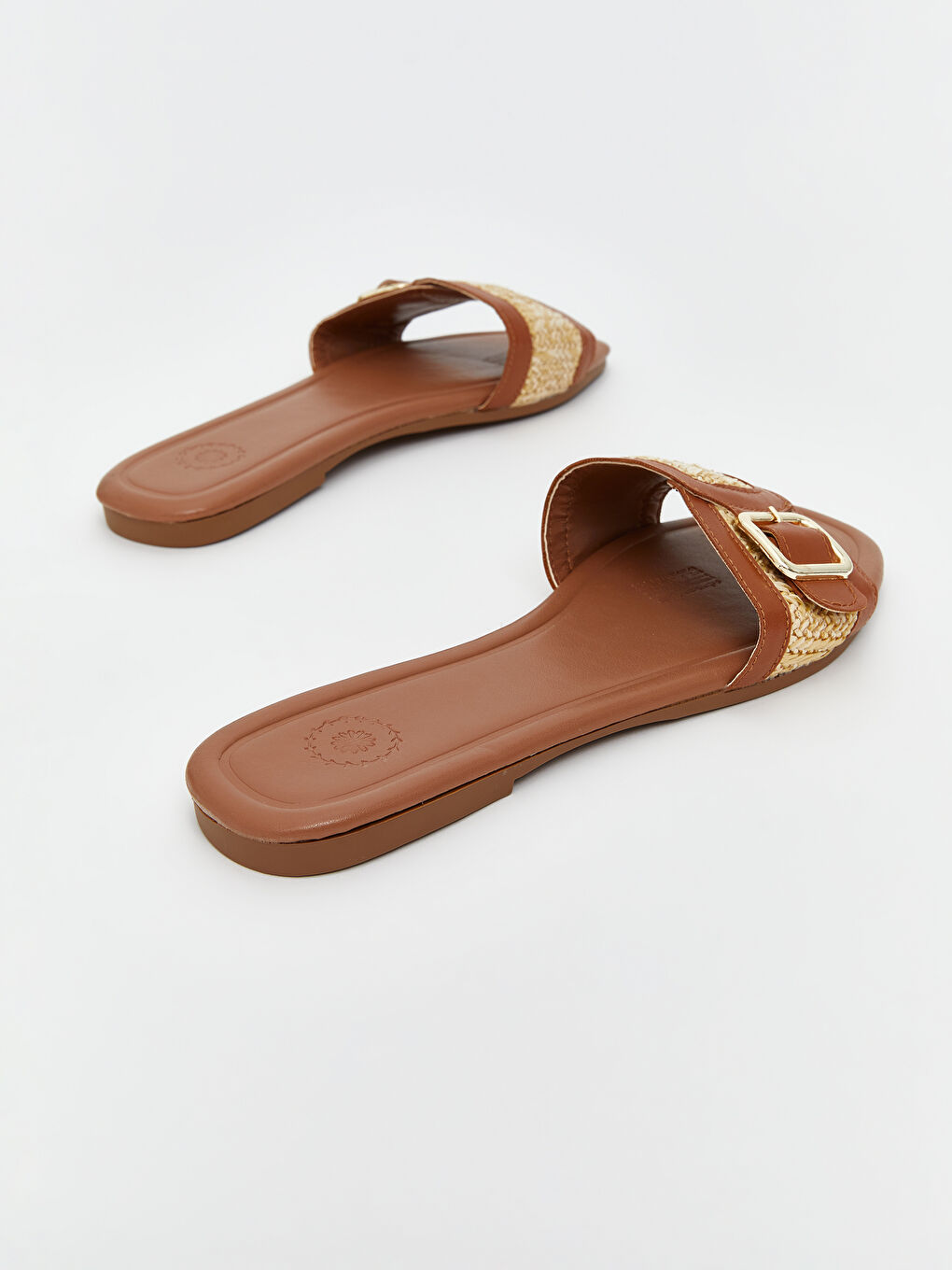 Kahverengi Deri Görünümlü Kadın Terlik-4