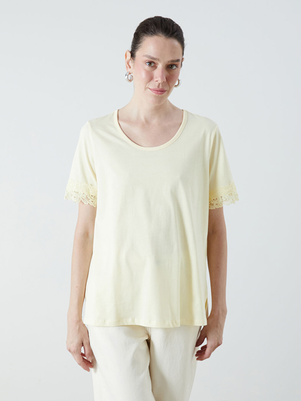 LCW Grace Crew Neck Lace Detail Women's T-Shirt -S5RR18Z8-FDS