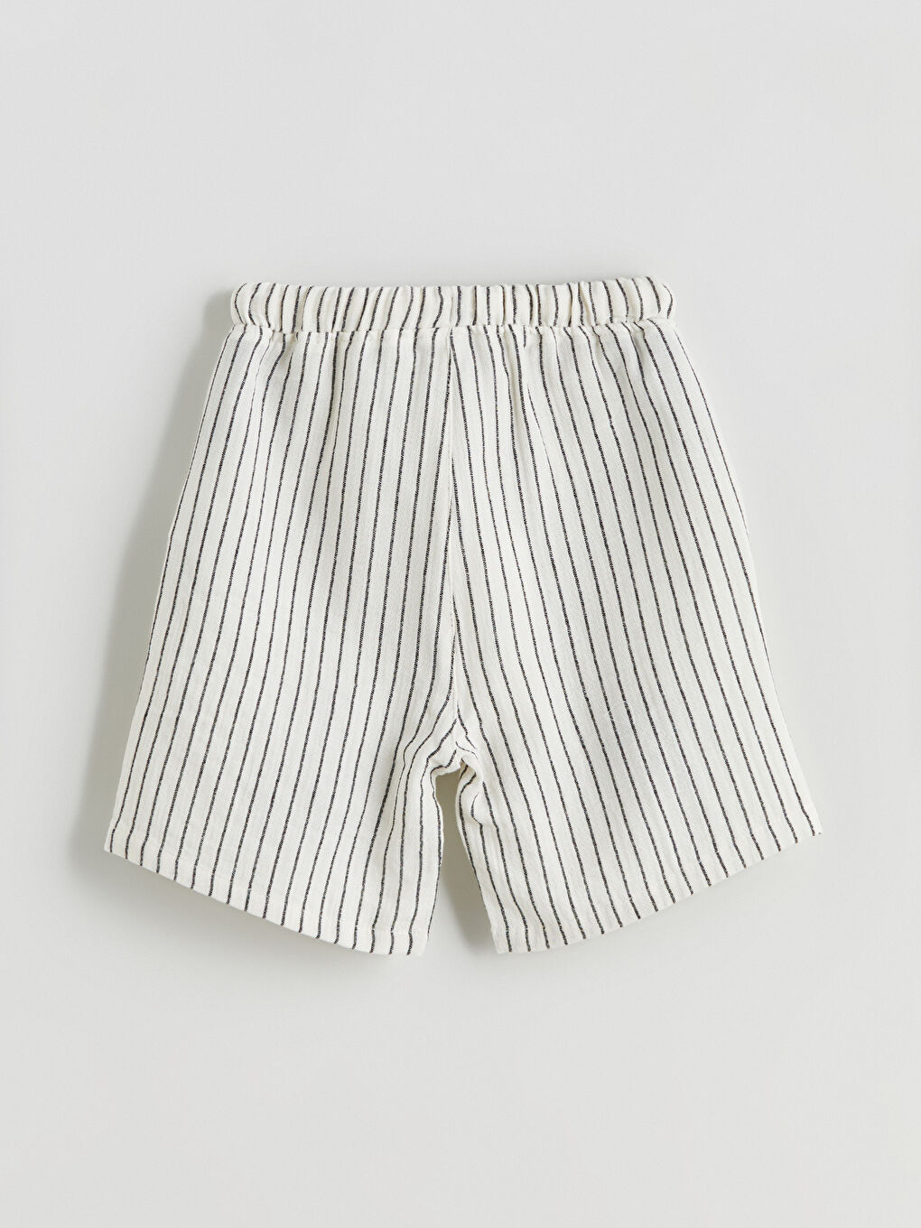 Siyah Beli Lastikli Cepli Çizgili Erkek Çocuk Şort-2