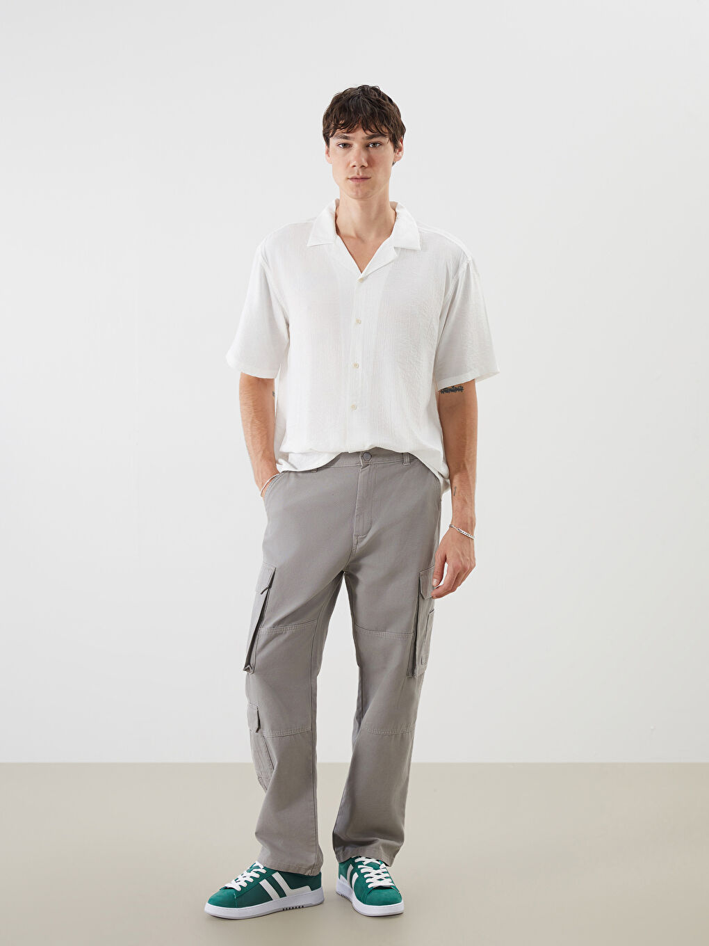 Beyaz Regular Fit Resort Yaka Kısa Kollu Erkek Gömlek-1