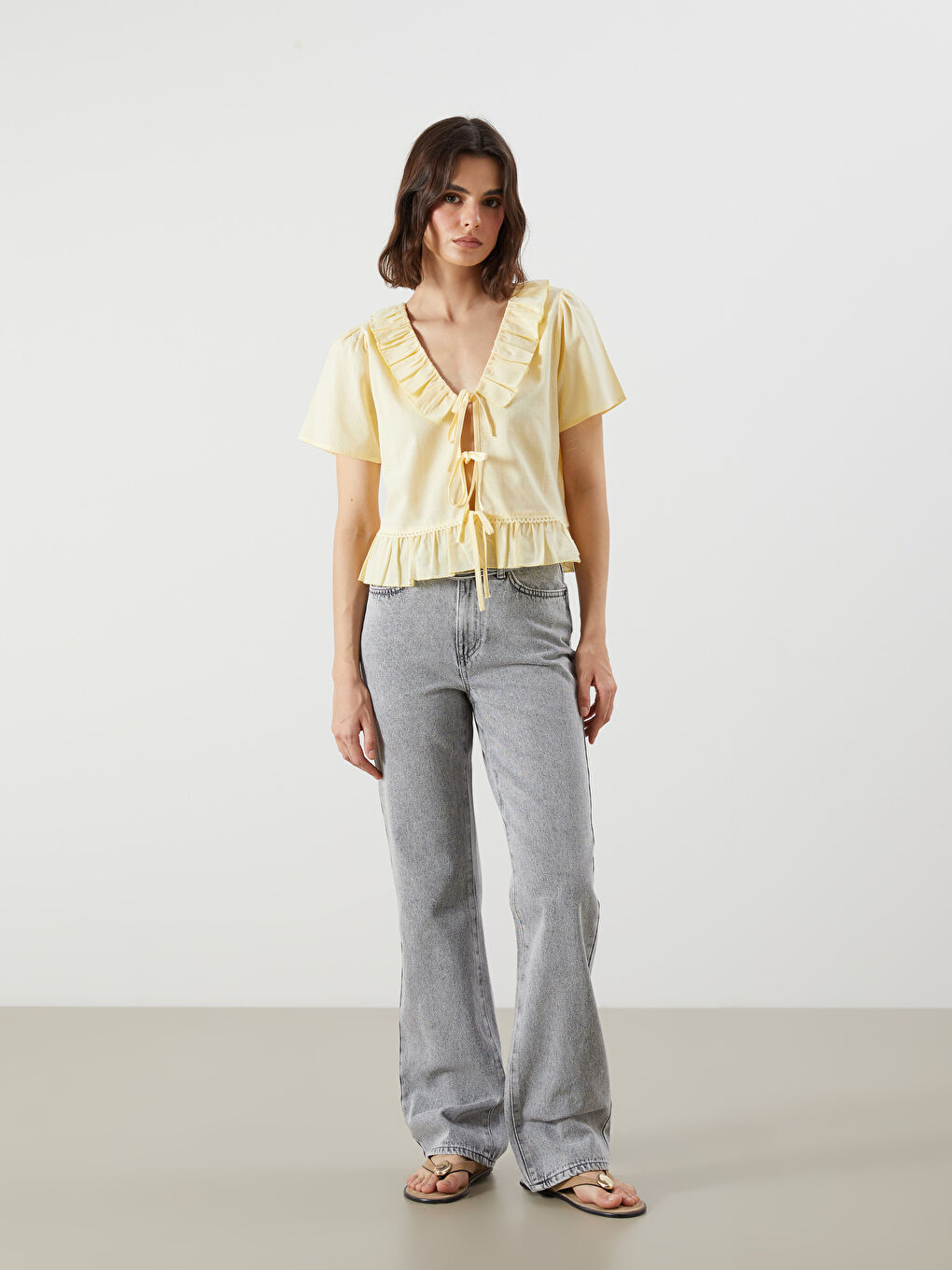 Sarı Fırfırlı V Yaka Bluz-1