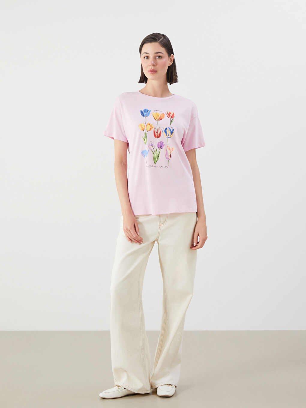 LCWAIKIKI Classic Crew Neck Printed Women's T-Shirt -S5RR66Z8-QWP