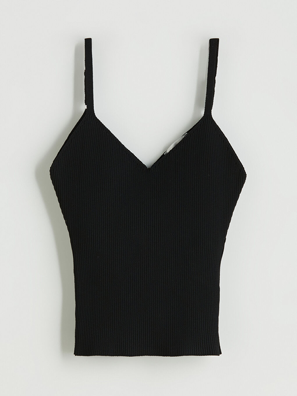 Siyah V Yaka Askılı Kadın Triko Atlet-4