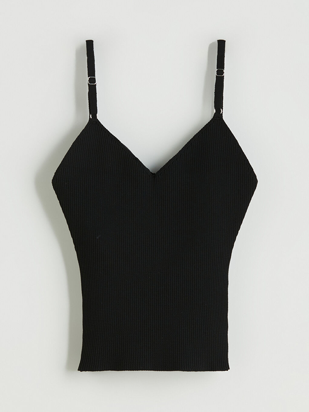 Siyah V Yaka Askılı Kadın Triko Atlet-5