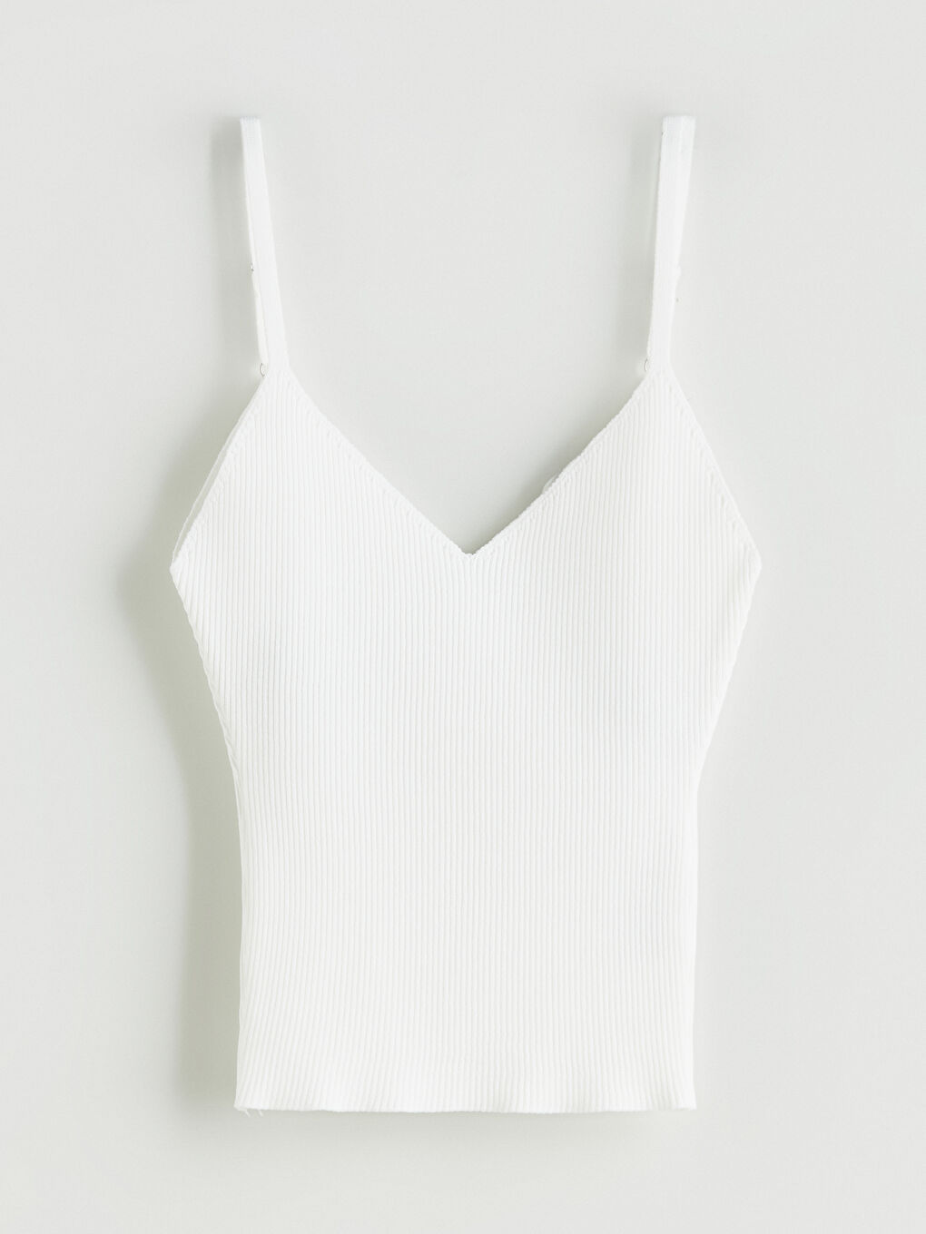 Ekru V Yaka Askılı Kadın Triko Atlet-4