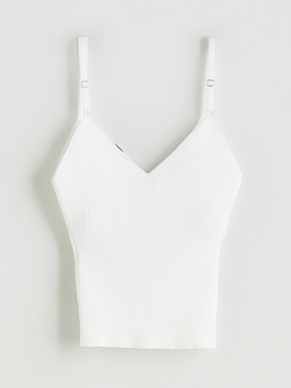 Ekru V Yaka Askılı Kadın Triko Atlet-5