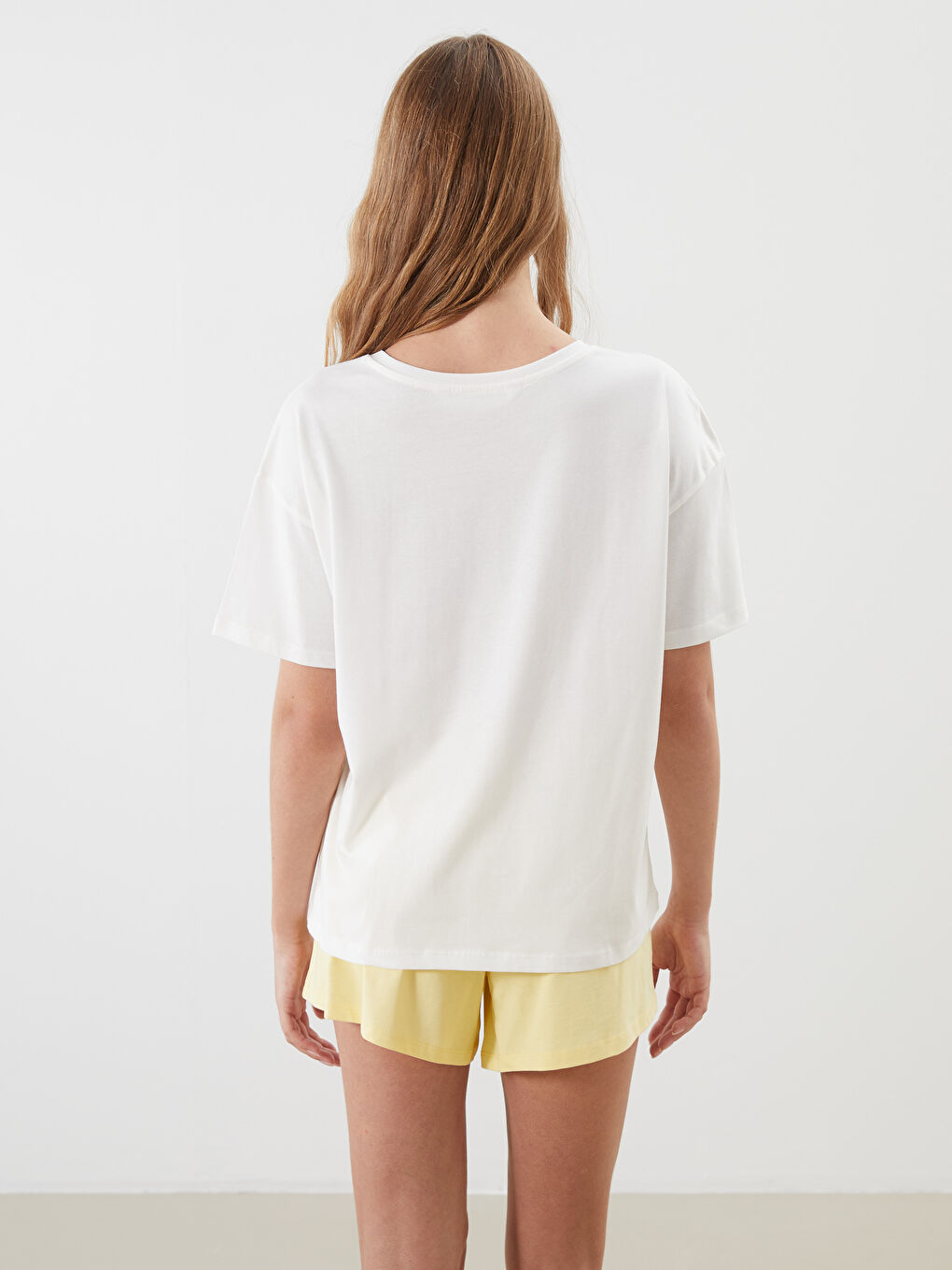 Sarı Fiyonk Baskılı Kadın Şortlu Pijama Takımı-3