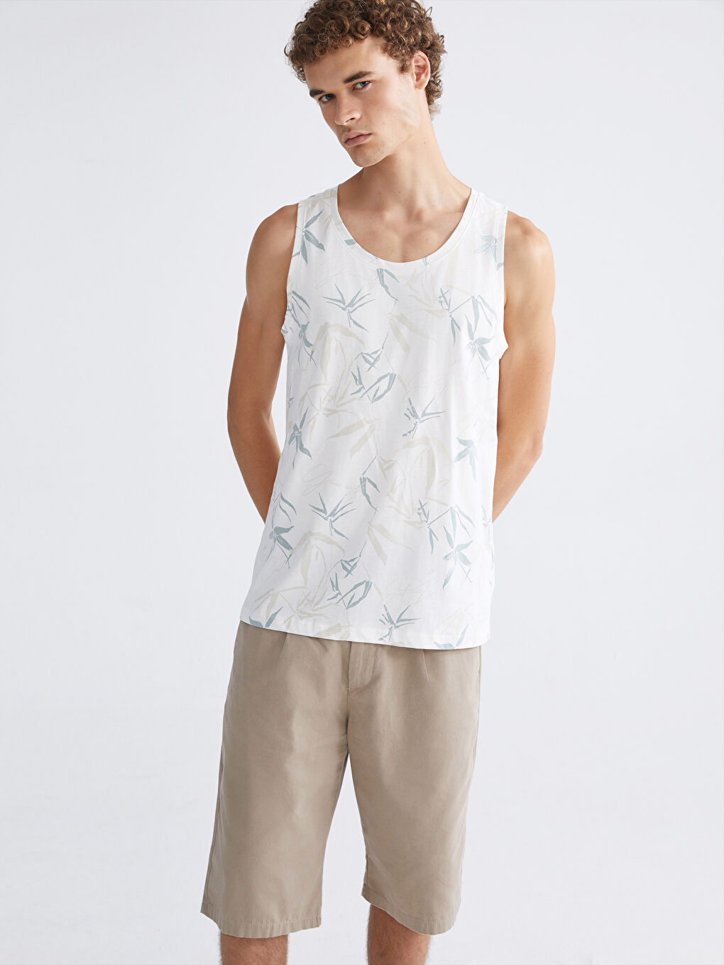 Ekru Bisiklet Yaka Baskılı Erkek Kolsuz Tişört