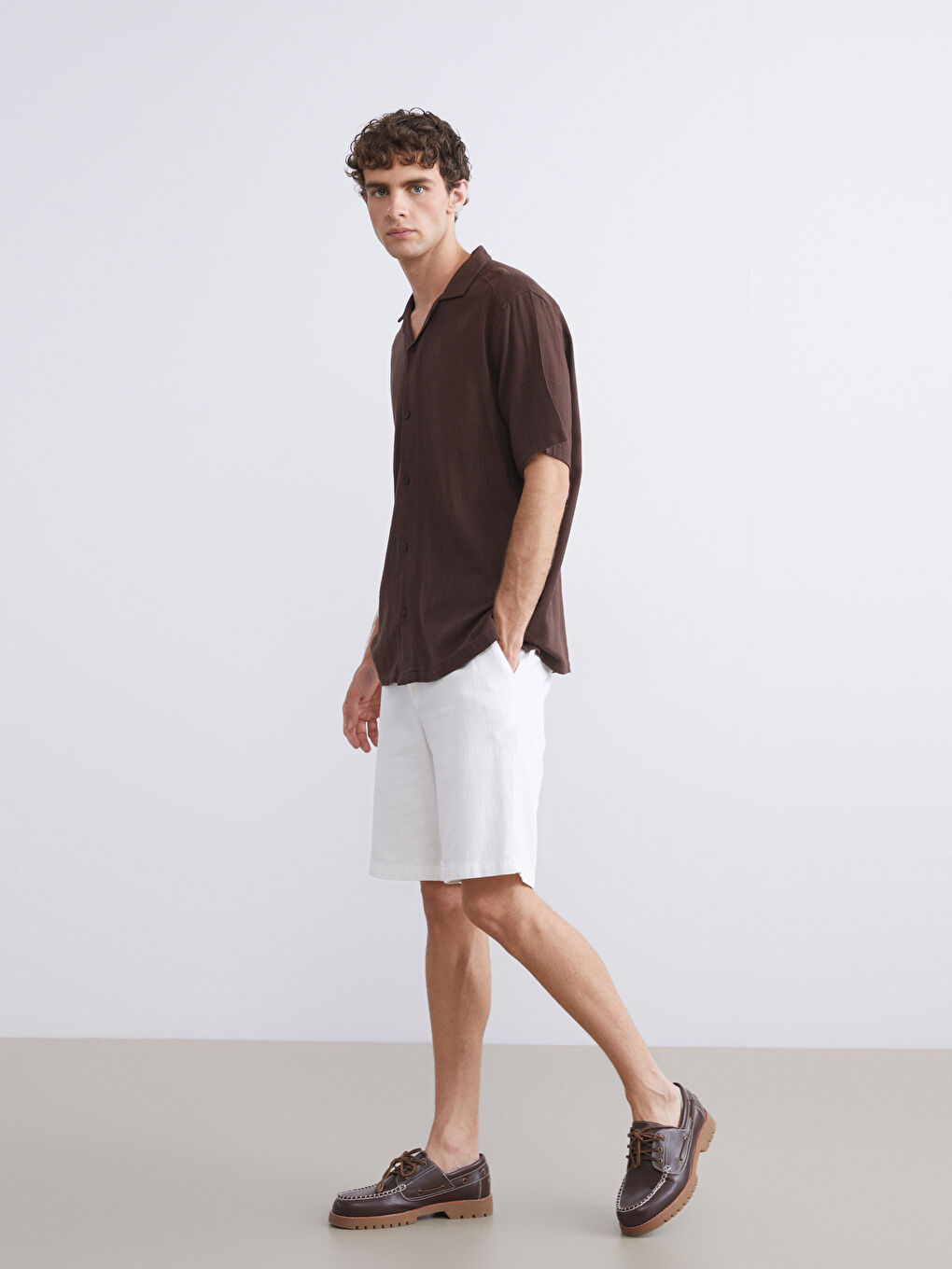 Ekru Standart Kalıp Armürlü Erkek Şort