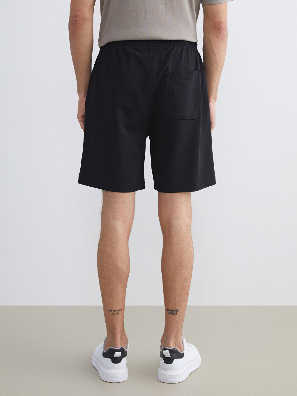 Siyah Standart Kalıp Erkek Şort-3