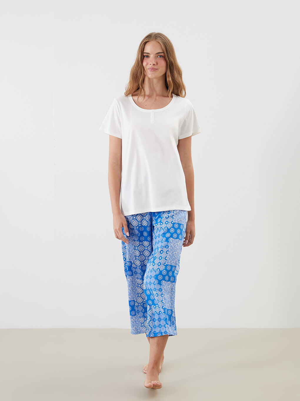 Mavi Bisiklet Yaka Desenli Kadın Kaprili Pijama Takımı