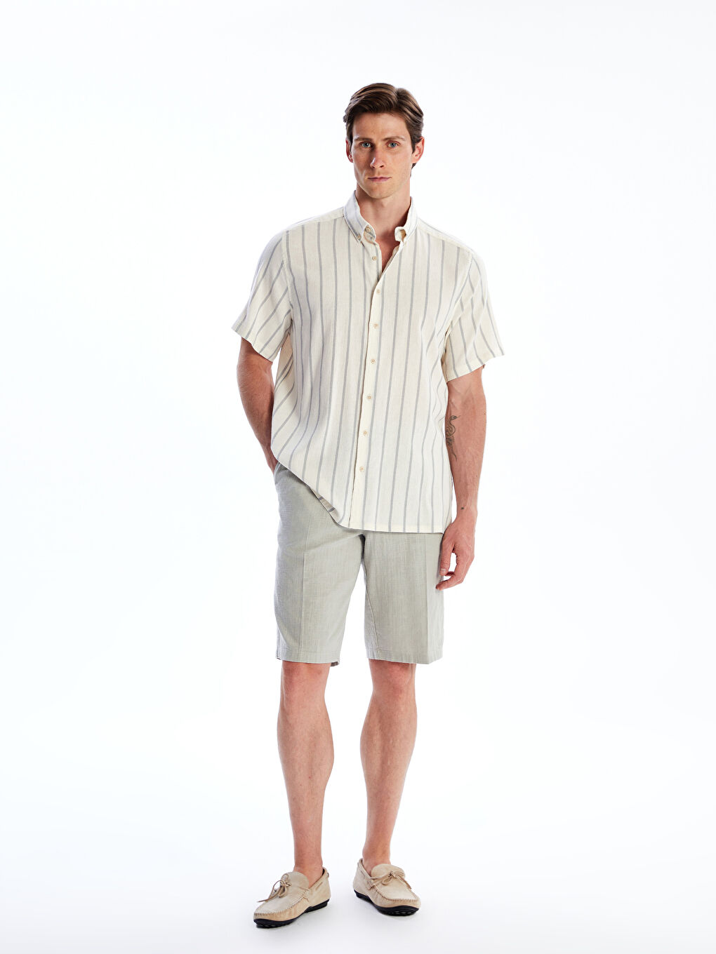 قميص رجالي عادي بكم قصير مخطط ولمسة كتان-1