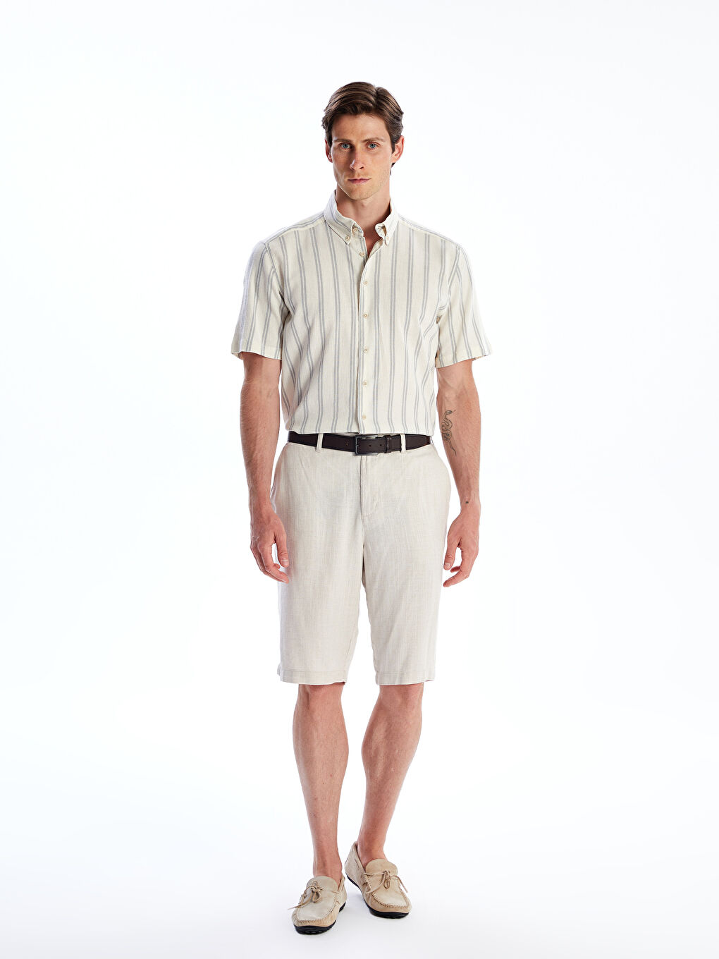 Gri Regular Fit Kısa Kollu Çizgili Keten Görünümlü Erkek Gömlek-1