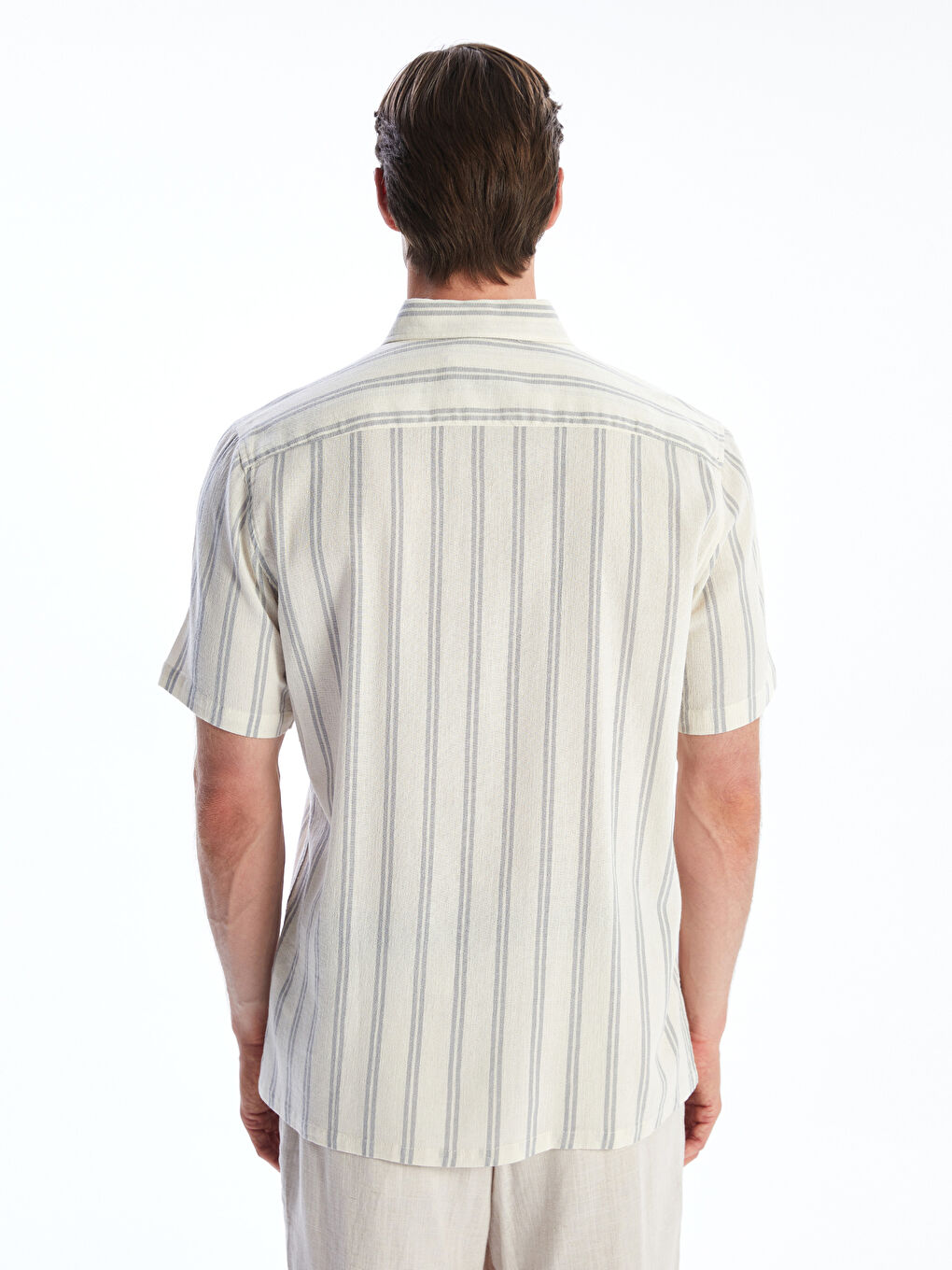 Gri Regular Fit Kısa Kollu Çizgili Keten Görünümlü Erkek Gömlek-3