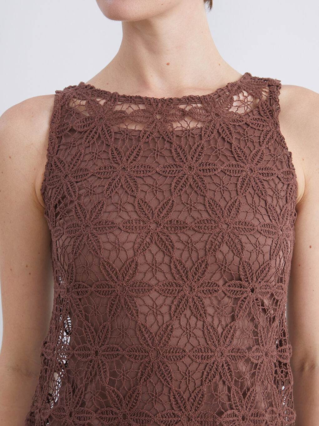 Kahverengi Bisiklet Yaka Dantelli Mini Elbise-2