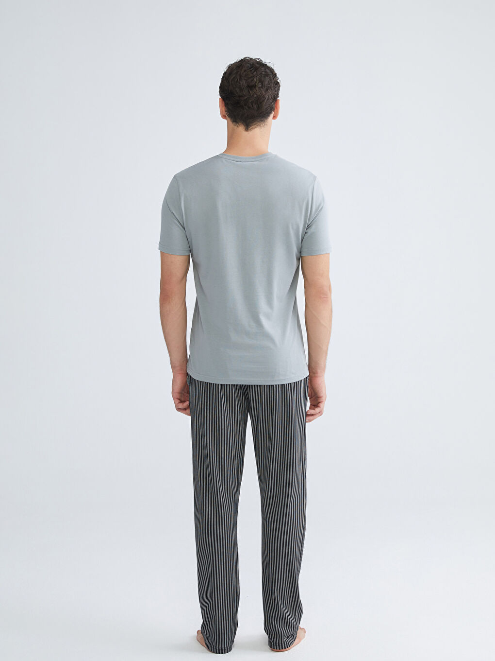 Gri Standart Kalıp Erkek Pijama Takımı-3