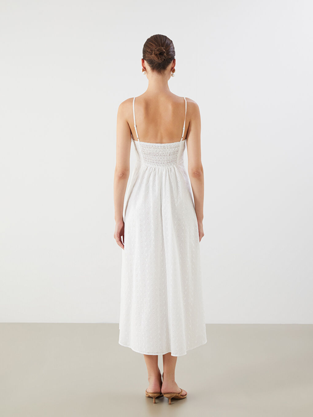 Ekru Ajurlu Askılı Belden Oturtmalı Brode Elbise-3