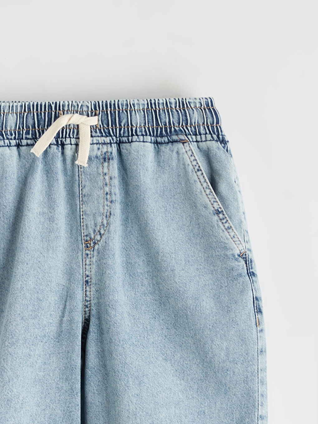LCW Kids Boys' Elastic Waist Denim Shorts -S5RU85Z4-311