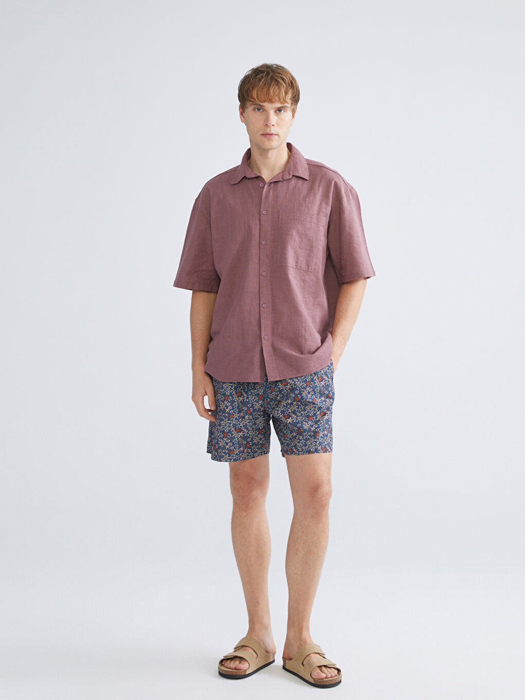 Kahverengi Kısa Boy Desenli Erkek Deniz Şortu