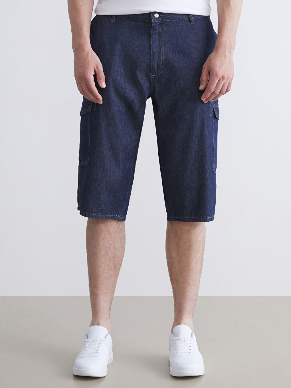 İndigo Standart Kalıp Erkek Jean Şort-1