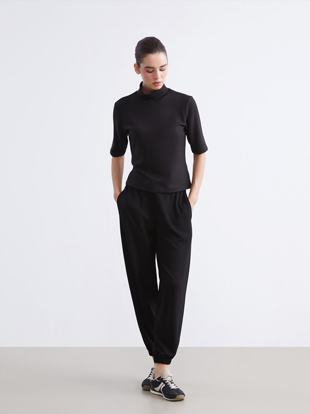 Siyah Beli Lastikli Kadın Jogger Eşofman Altı