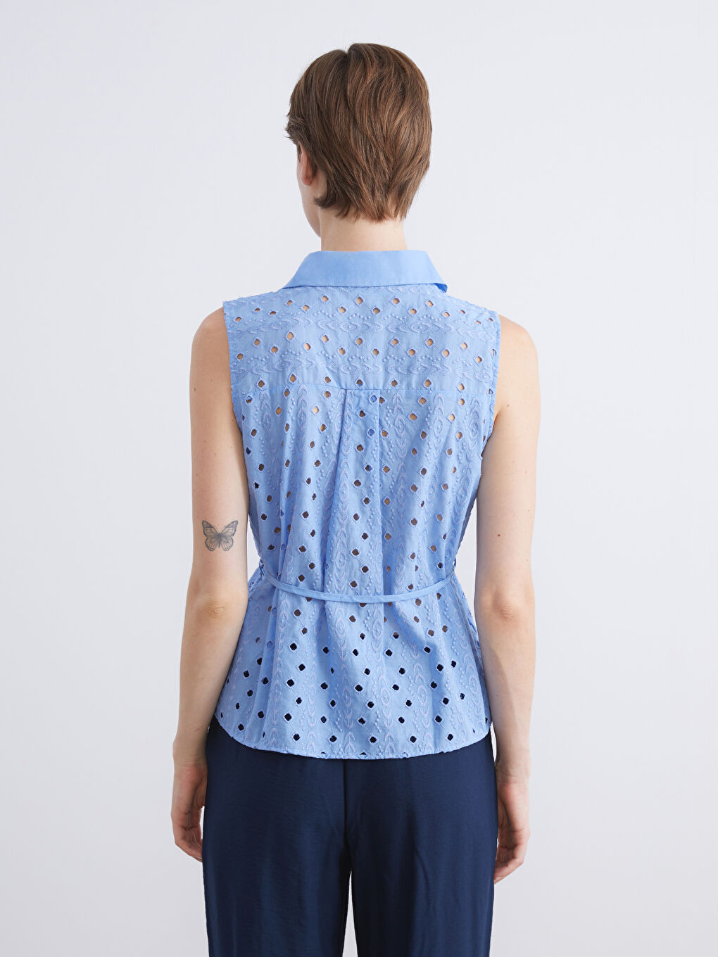 Mavi Ajurlu Brode Kadın Gömlek-3