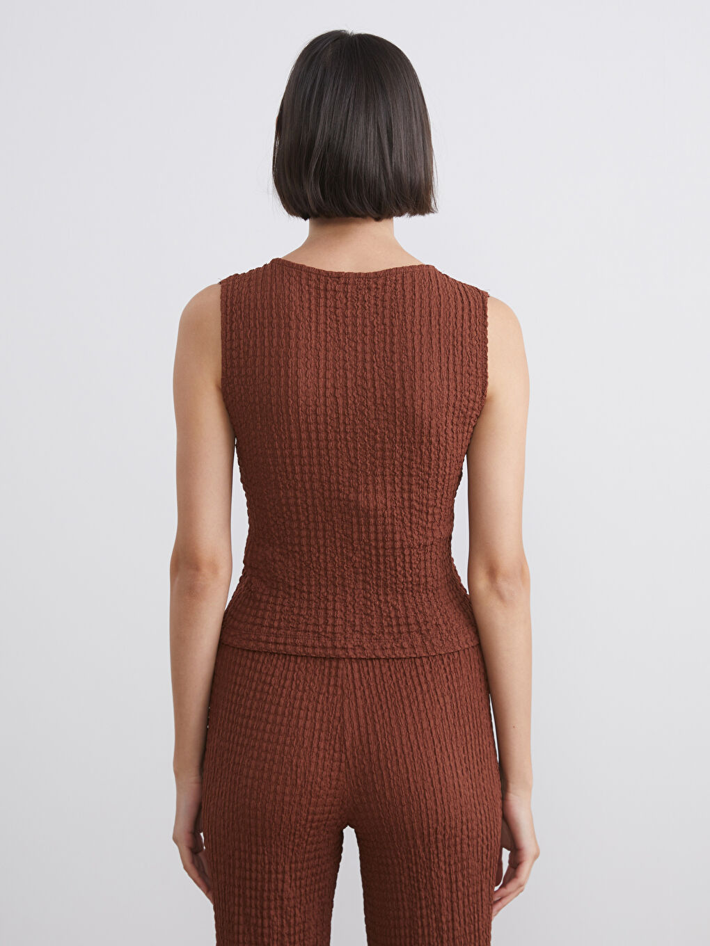 Kahverengi V Yaka Dokulu Kadın Yelek-4